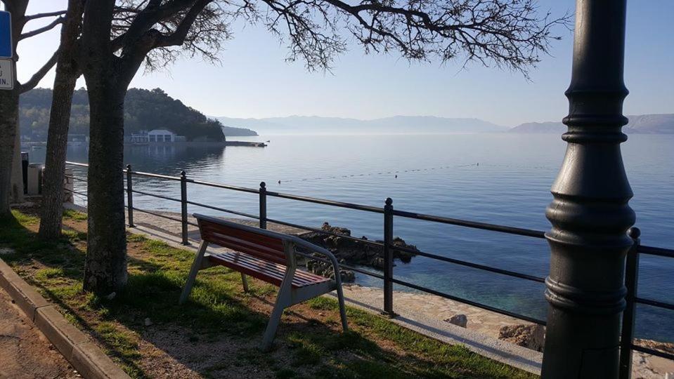 Apartments Adriatic 3 Селце Экстерьер фото